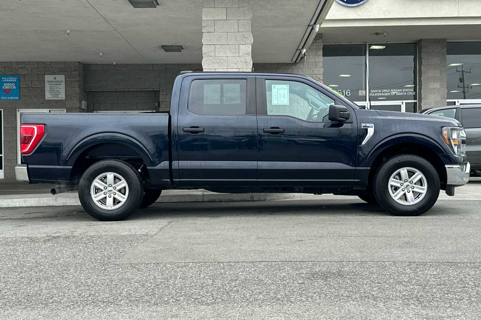 2023 Ford F-150 XLT photo 3