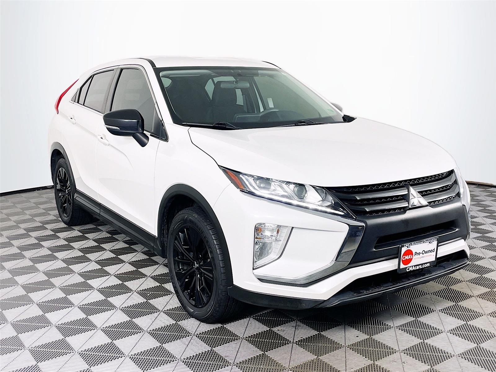 2020 Mitsubishi Eclipse Cross LE's photo