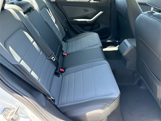2025 Volkswagen Jetta 1.5T SE photo 18