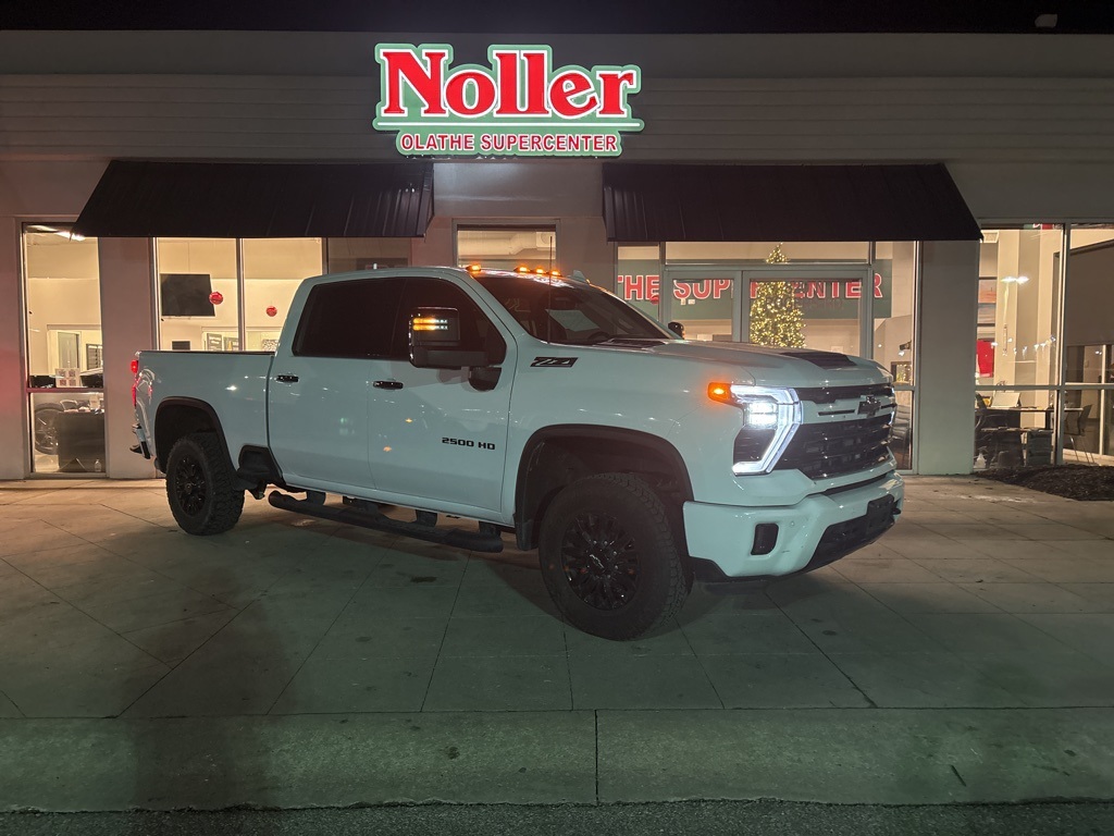 2024 Chevrolet Silverado 2500HD LTZ's photo