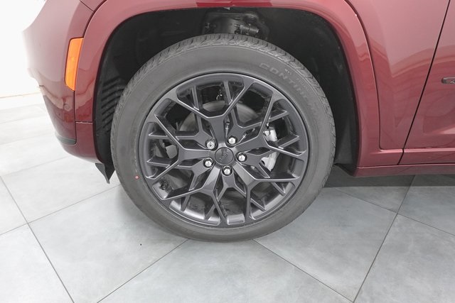 2025 Jeep Grand Cherokee L Summit Reserve photo 28