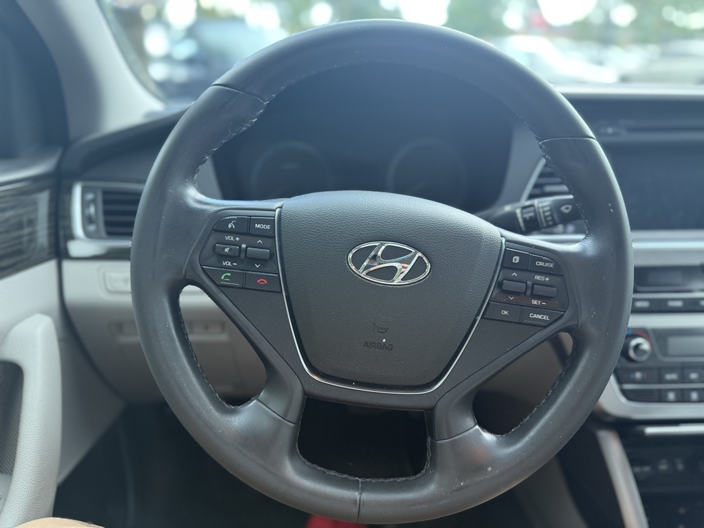 2017 Hyundai Sonata Hybrid Limited photo 15