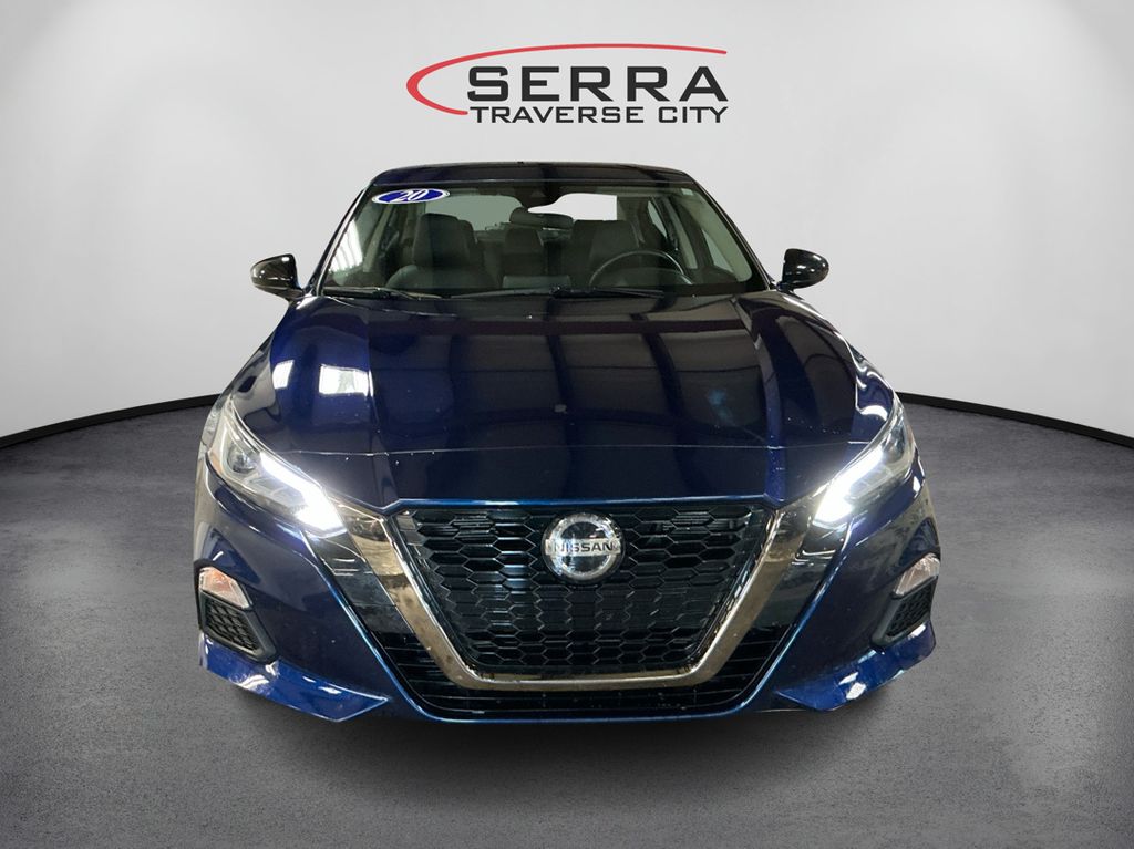 2020 Nissan Altima 2.5 SR photo 2