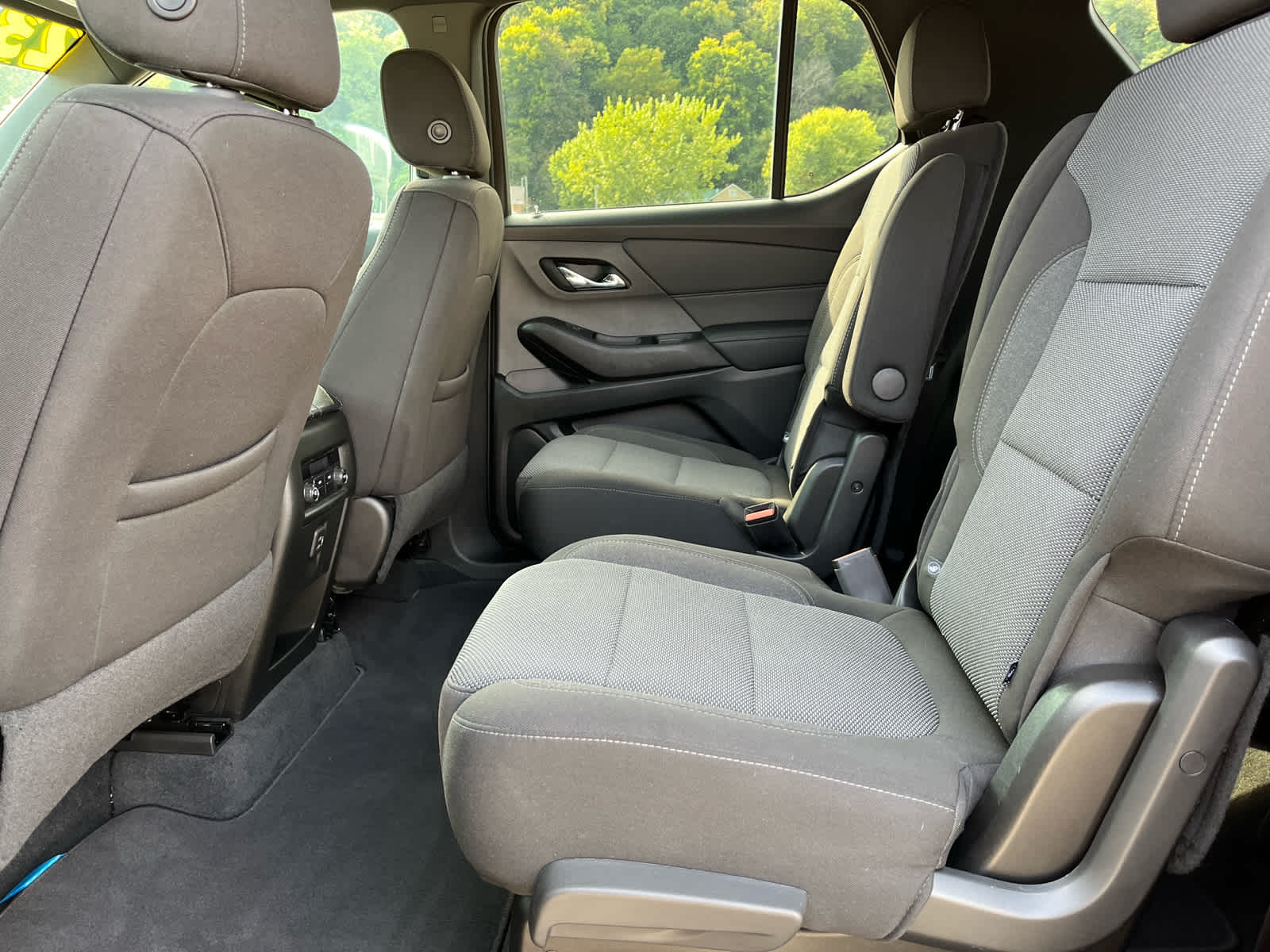2023 Chevrolet Traverse Cloth photo 35