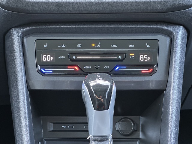 2022 Volkswagen Tiguan SE photo 9