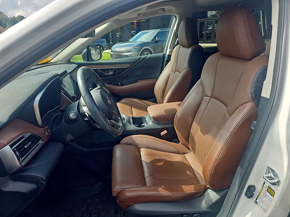 2021 Subaru Outback Touring photo 15