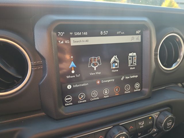2022 Jeep Wrangler Unlimited Sahara 4xe photo 10
