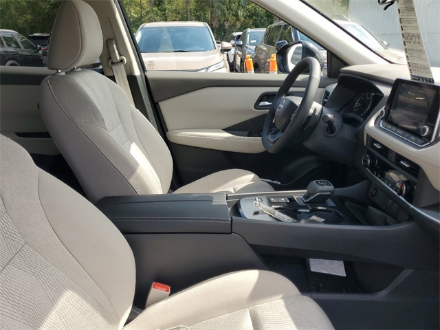 2025 Nissan Rogue SV photo 30