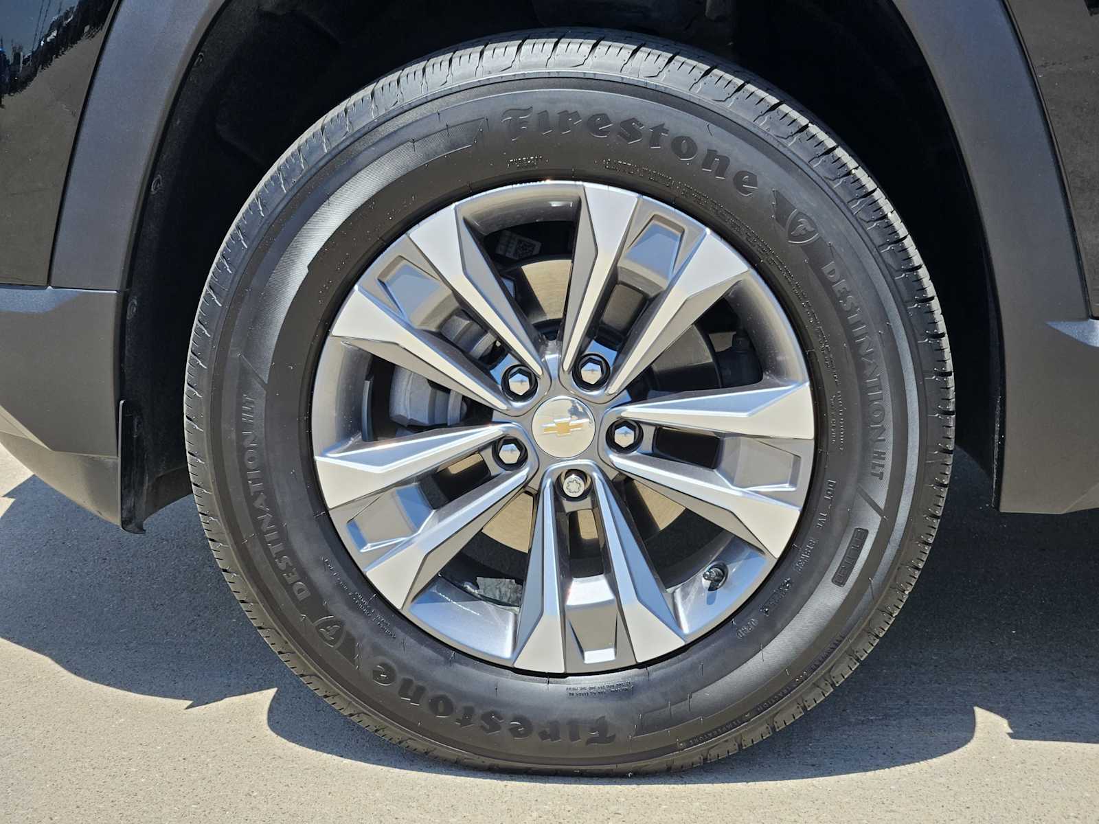 2025 Chevrolet Equinox LT photo 9