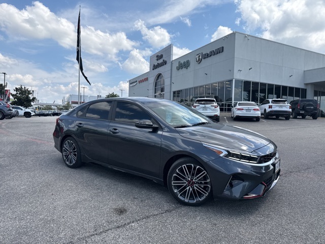 2024 Kia Forte GT photo 2