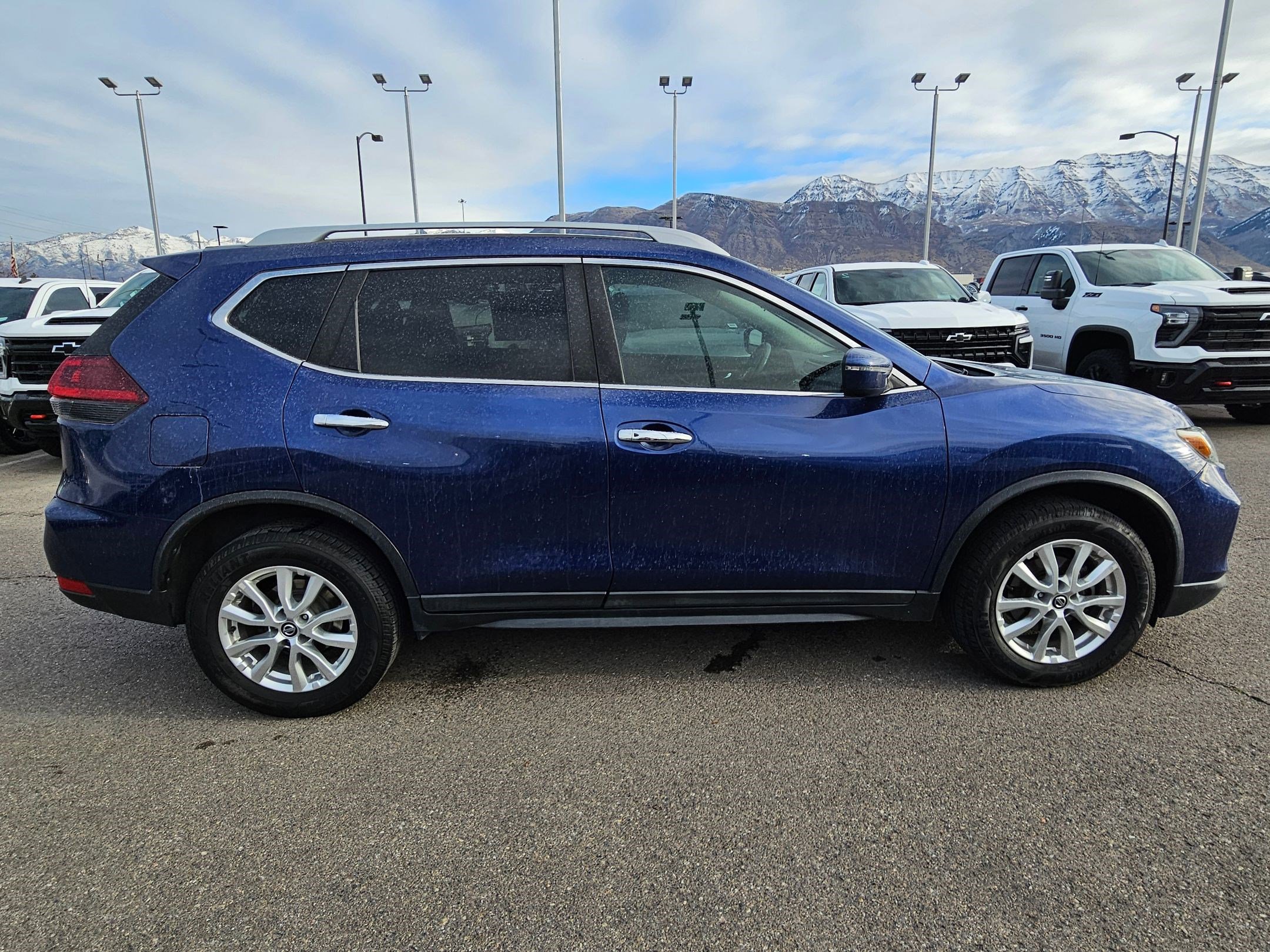 Used 2018 Nissan Rogue SV with VIN 5N1AT2MV0JC709729 for sale in American Fork, UT