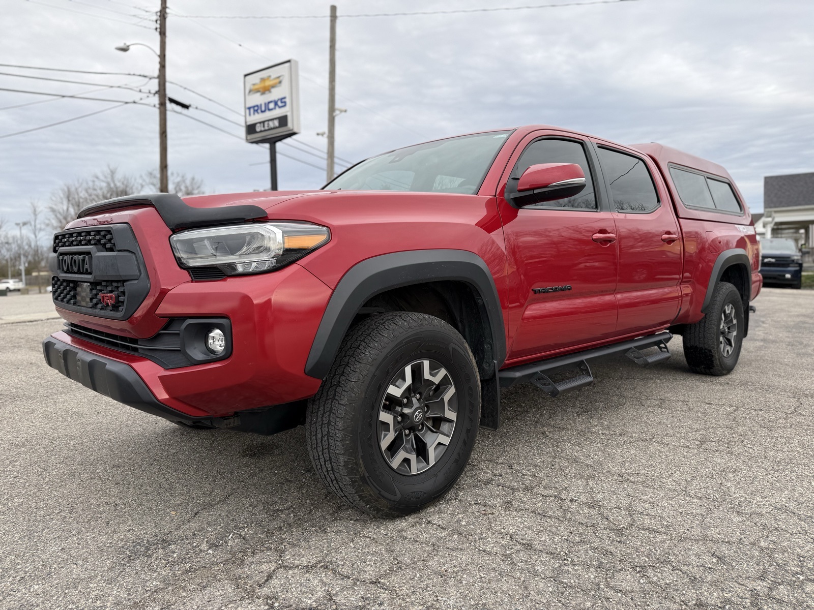 2020 Toyota Tacoma TRD Off-Road photo 2