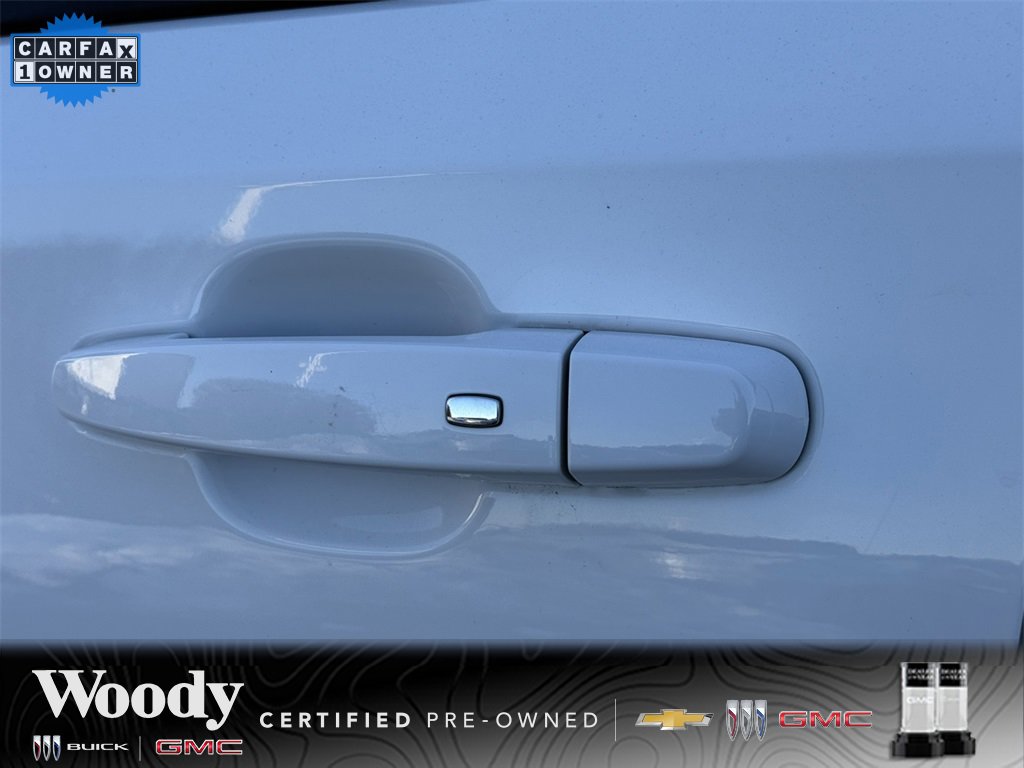 2023 GMC TERRAIN - Image 11