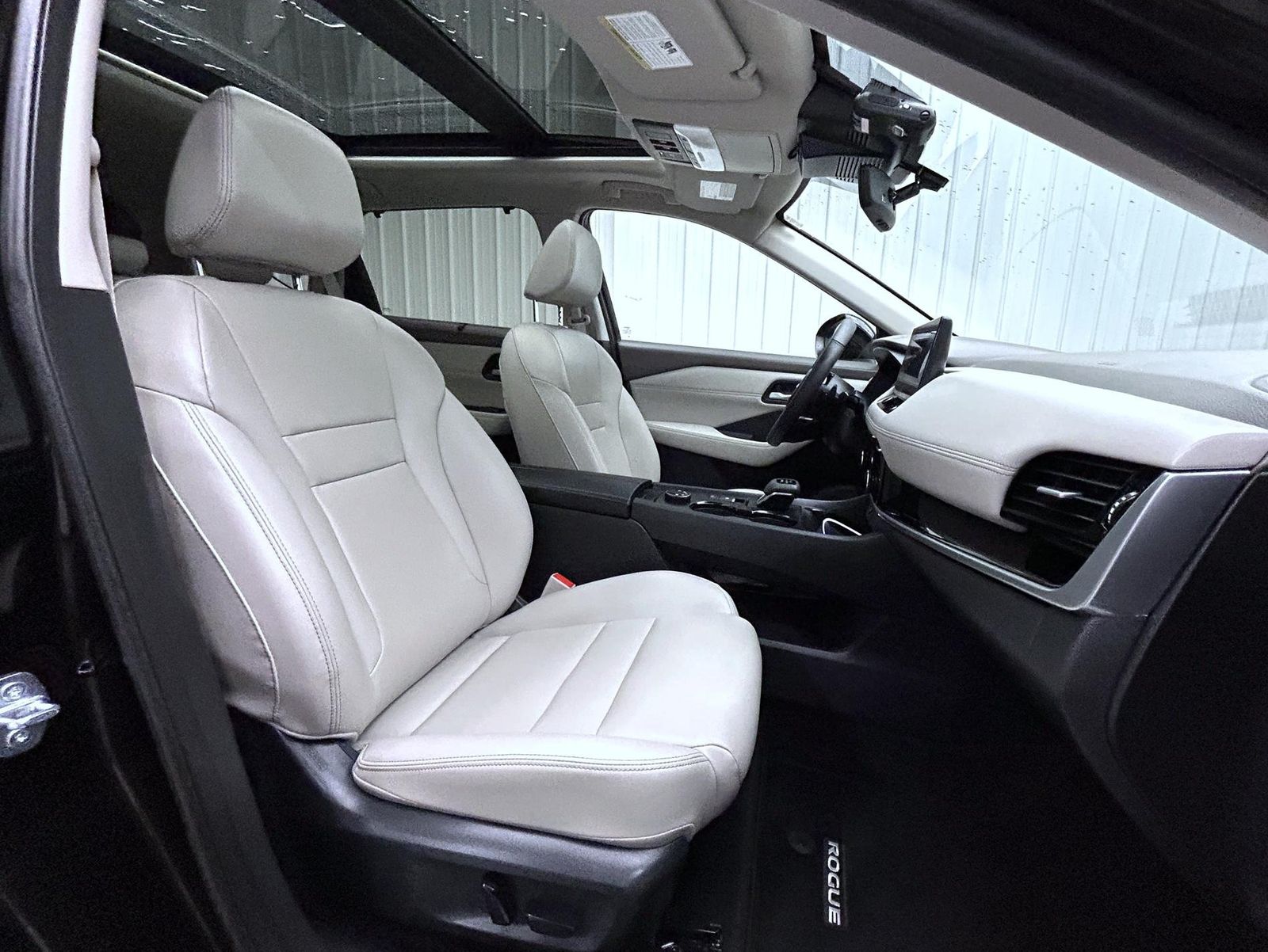 2024 Nissan Rogue SL photo 15