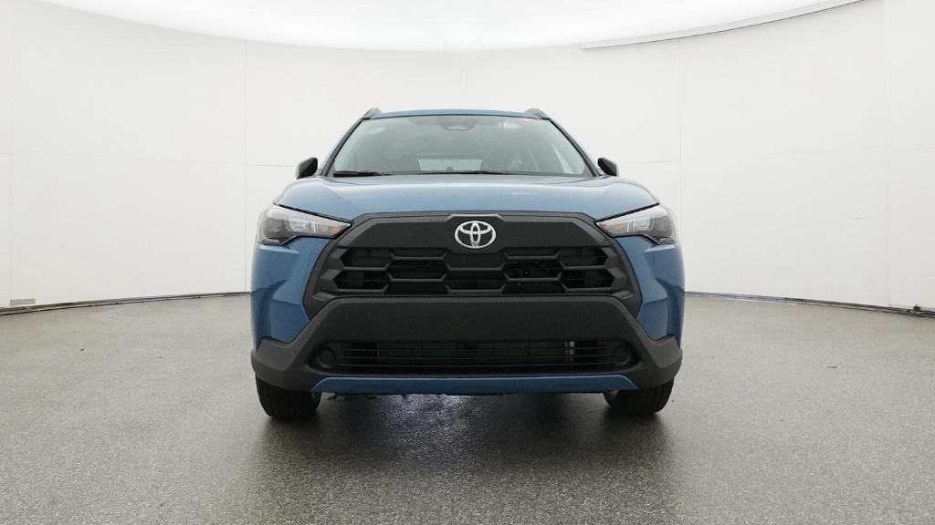 2026 Toyota Corolla Cross LE photo 3