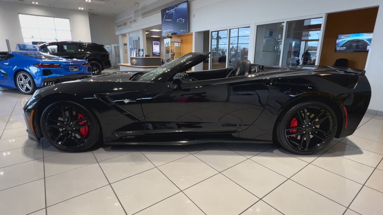 2016 Chevrolet Corvette Stingray 1LT photo 32