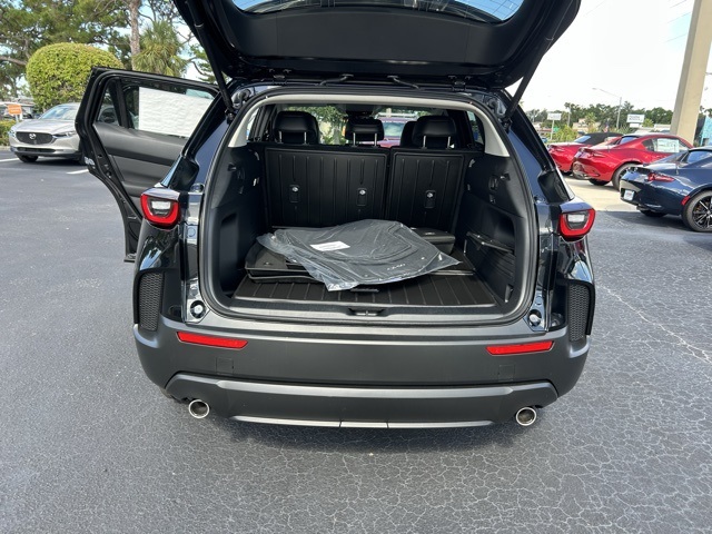 2025 Mazda CX-50 Preferred photo 10