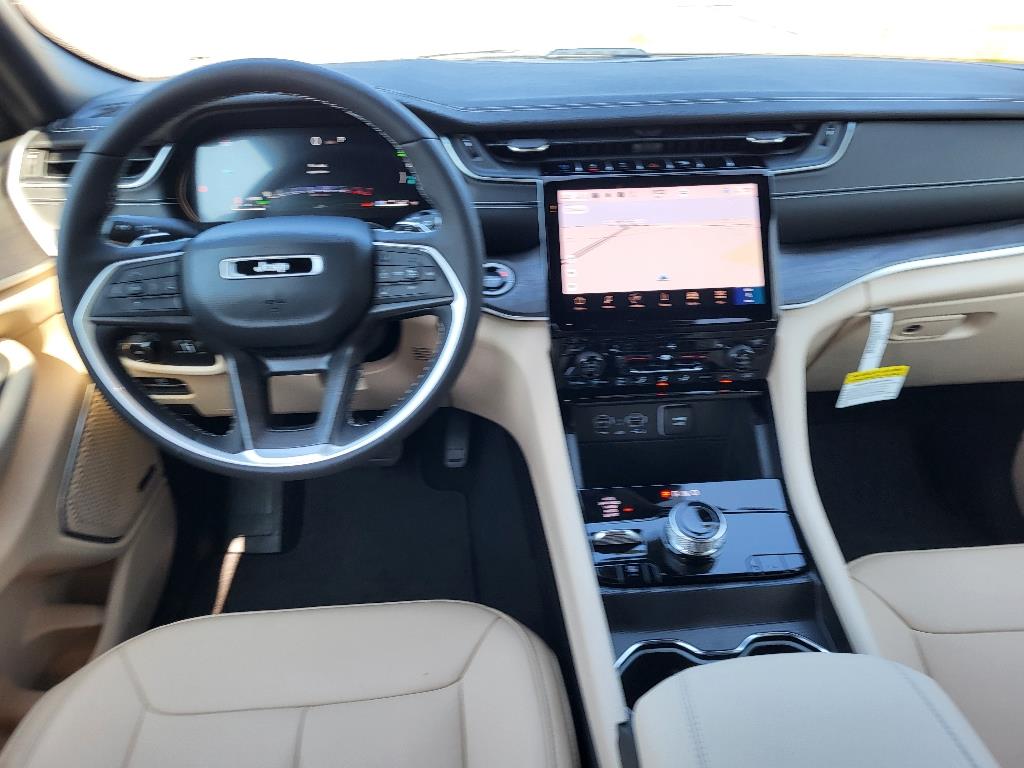 2024 Jeep Cherokee 4xe photo 27