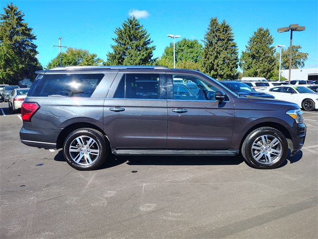 2024 Ford Expedition MAX Limited photo 2