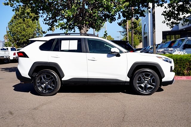 2023 Toyota RAV4 Adventure photo 4