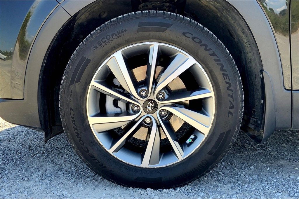 2020 Hyundai Santa Fe SEL photo 8