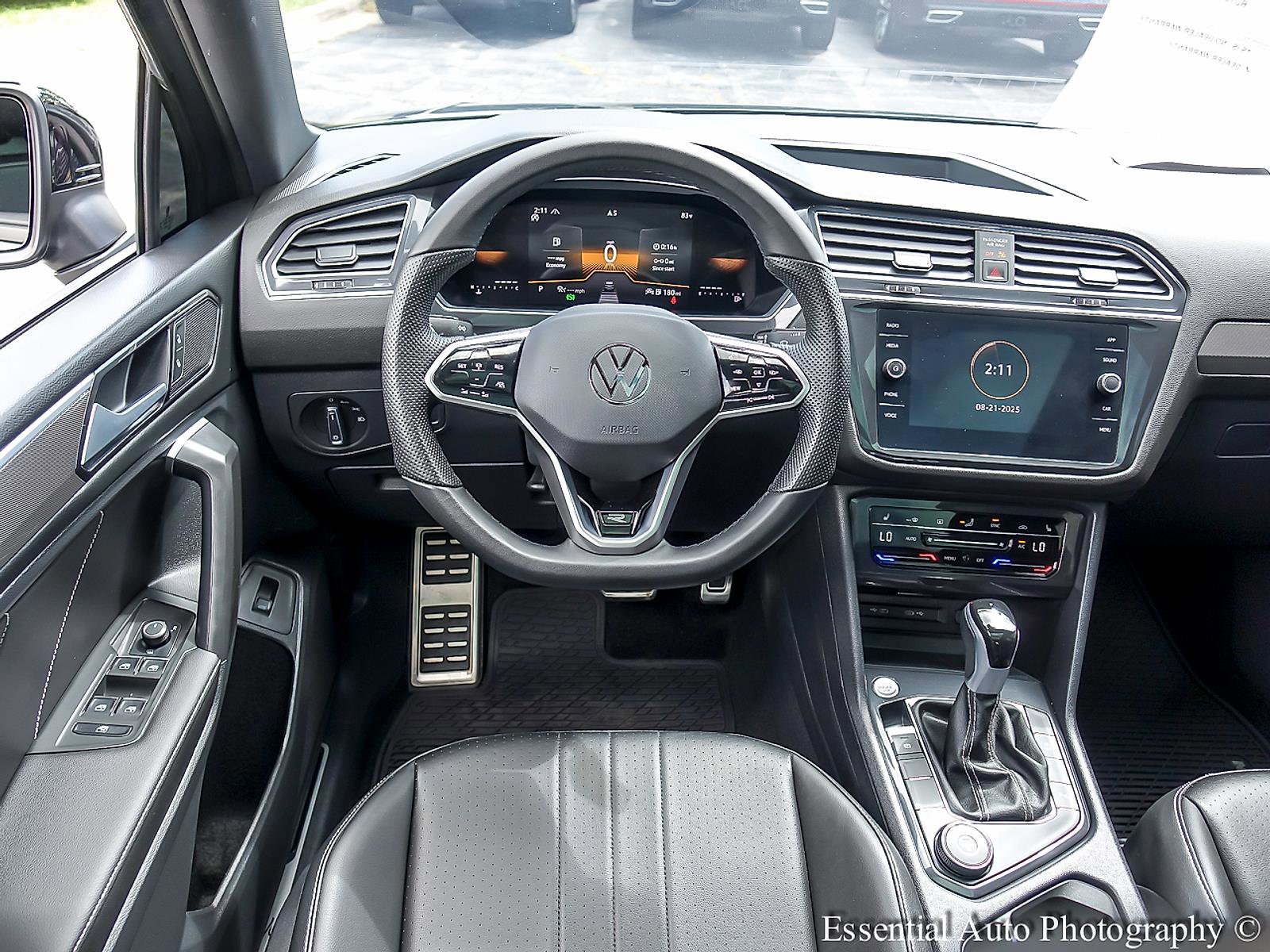 2024 VOLKSWAGEN TIGUAN - Image 13