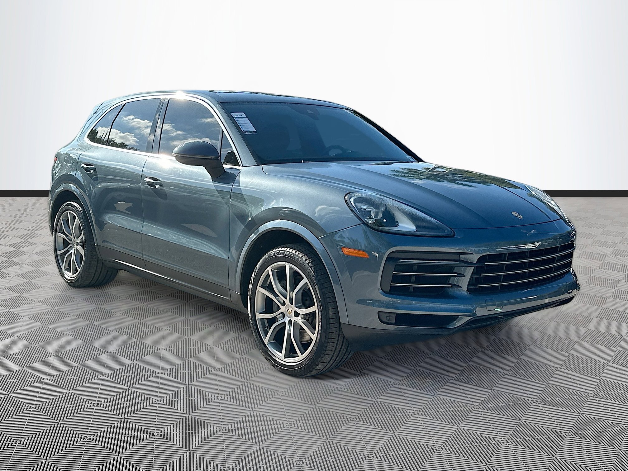 2019 Porsche Cayenne S's photo