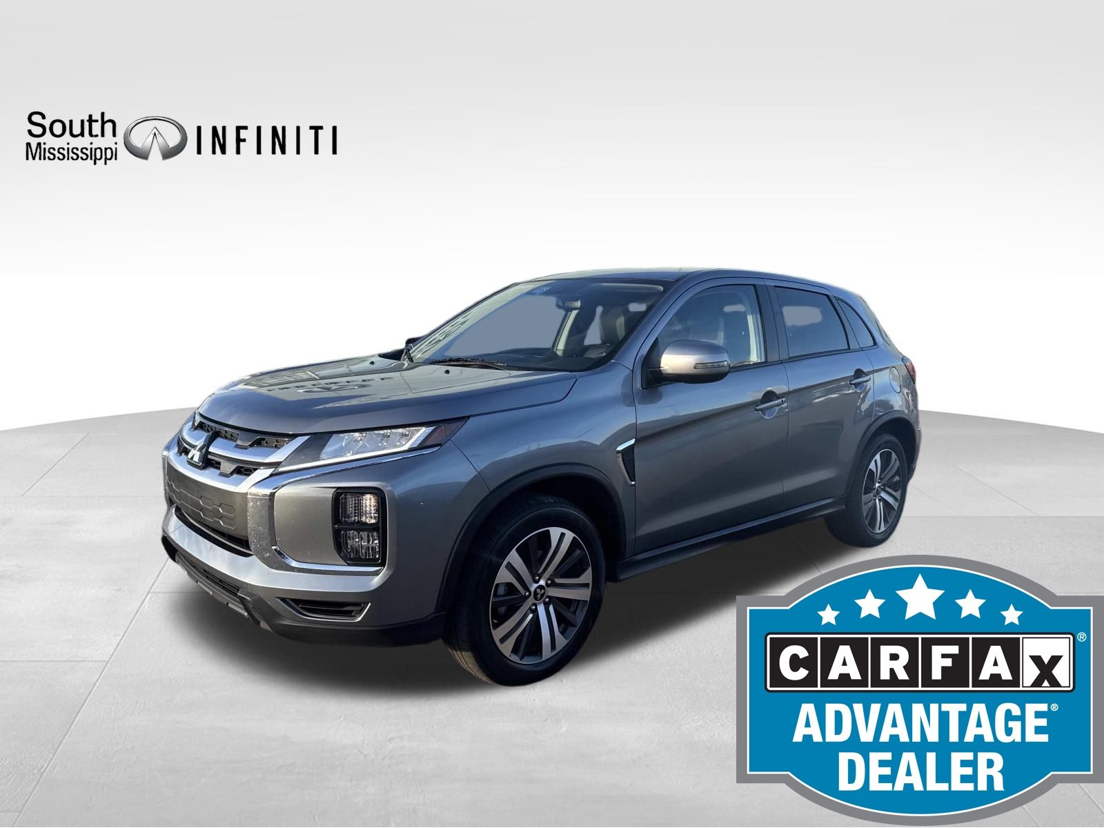 2024 Mitsubishi Outlander SE's photo