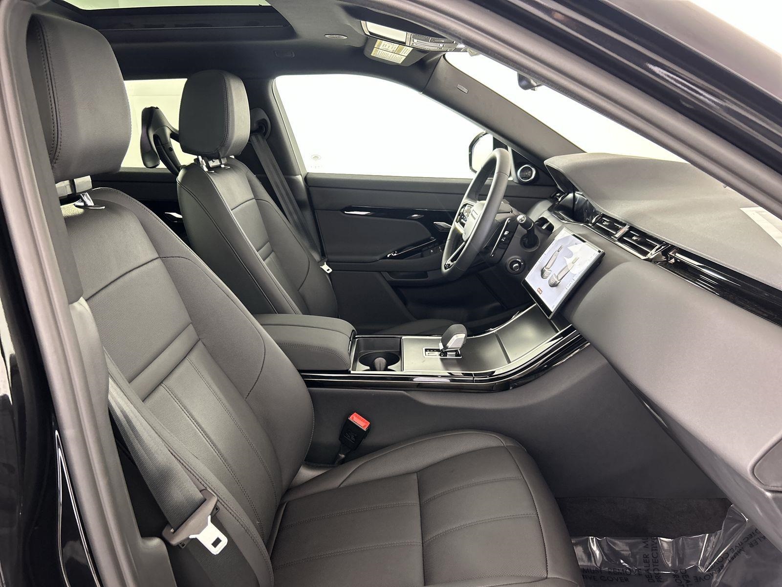 2026 Land Rover Range Rover Evoque S photo 29