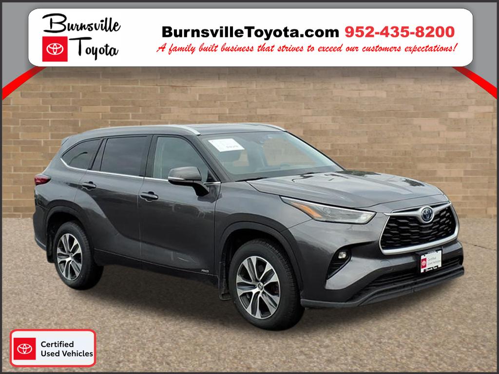 2022 Toyota Highlander XLE's photo