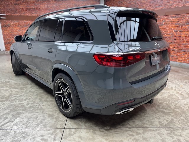 2026 Mercedes Benz GLS 450 4MATIC photo 3