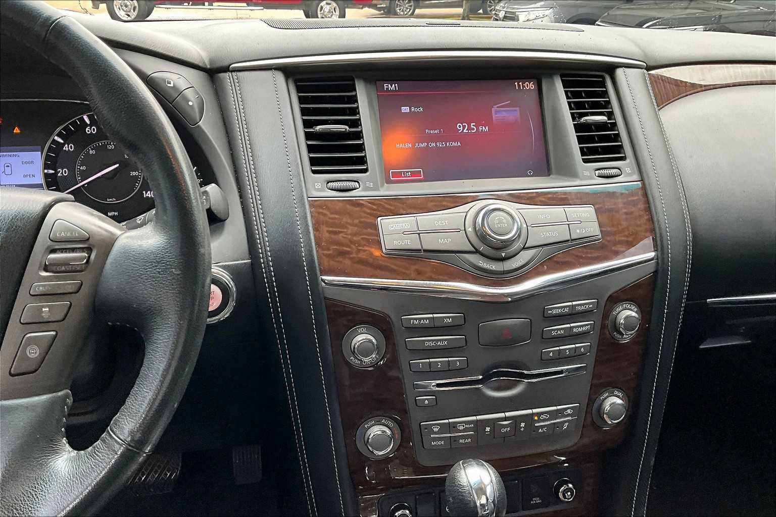 2017 Nissan Armada Platinum photo 6