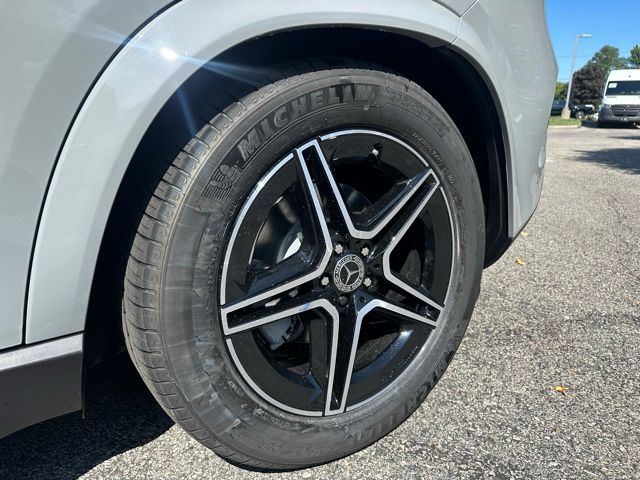 2026 Mercedes Benz GLE 450 4MATIC photo 10