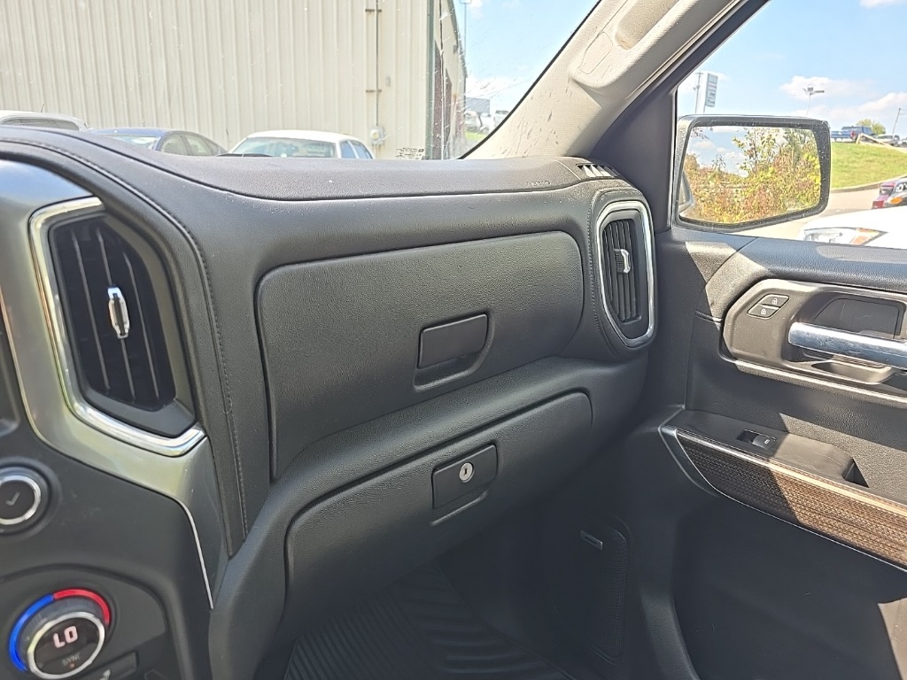 2020 Chevrolet Silverado 1500 RST photo 23