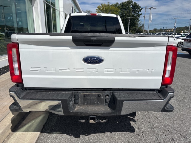 2024 Ford F-350 XLT photo 6