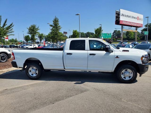 2024 Ram 3500 Tradesman photo 2