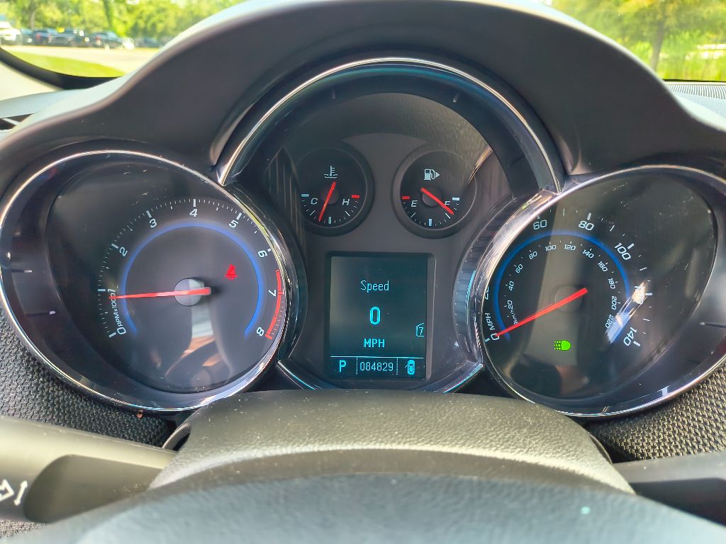 2011 Chevrolet Cruze LTZ photo 18
