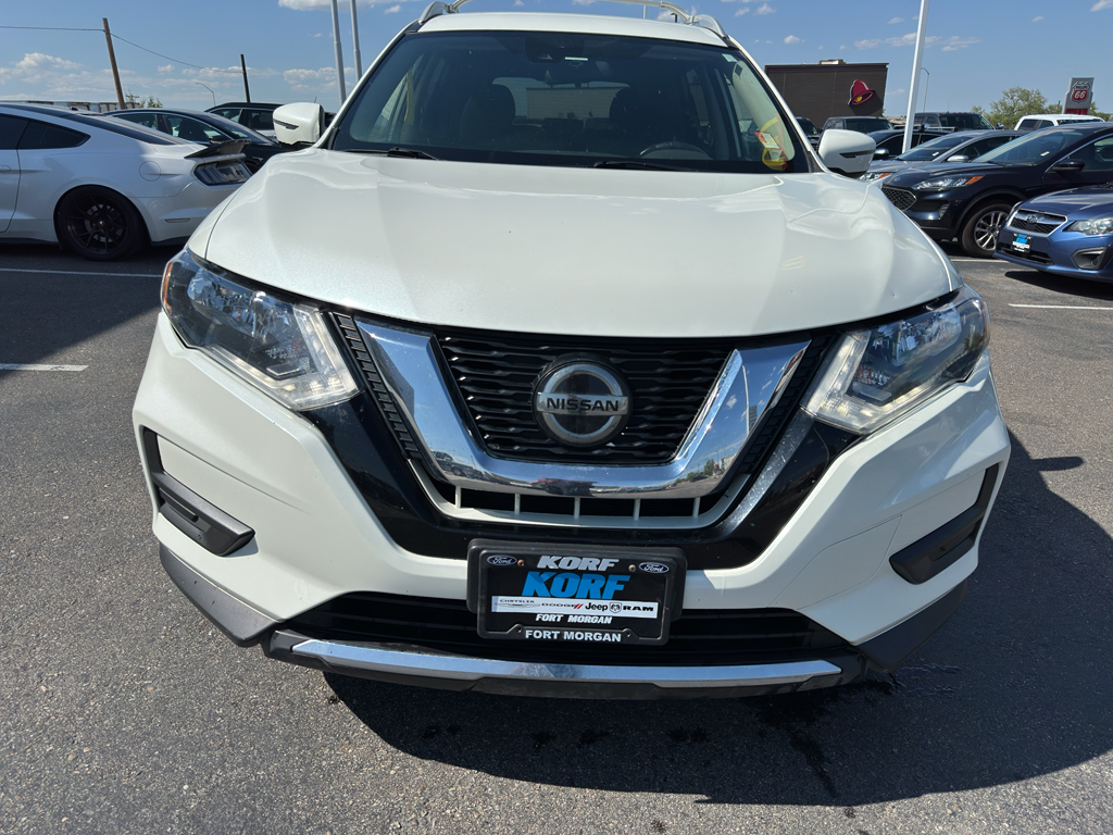 2020 Nissan Rogue SV photo 3