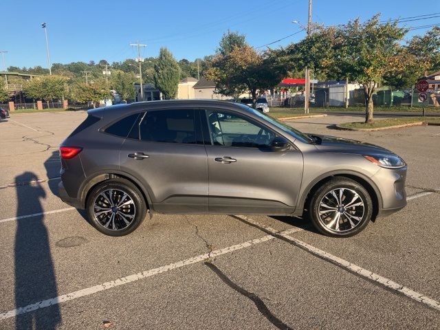 2022 Ford Escape SEL photo 4