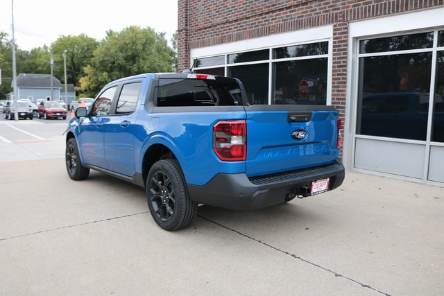 2025 Ford Maverick Lariat photo 2