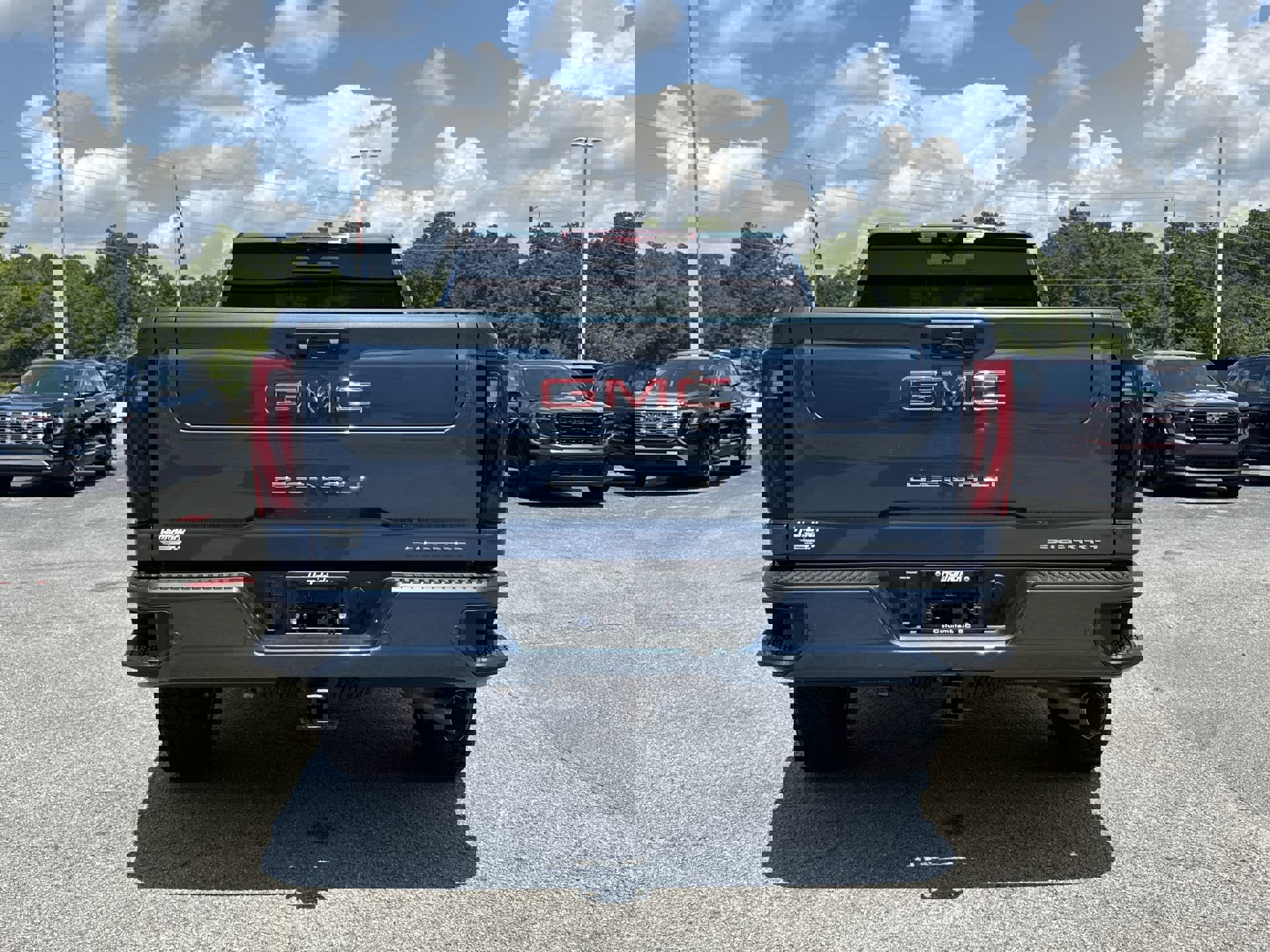 2025 Gmc Sierra 2500 HD Denali photo 7