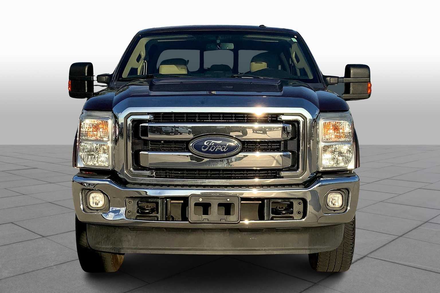 2016 Ford F-250 Lariat photo 2