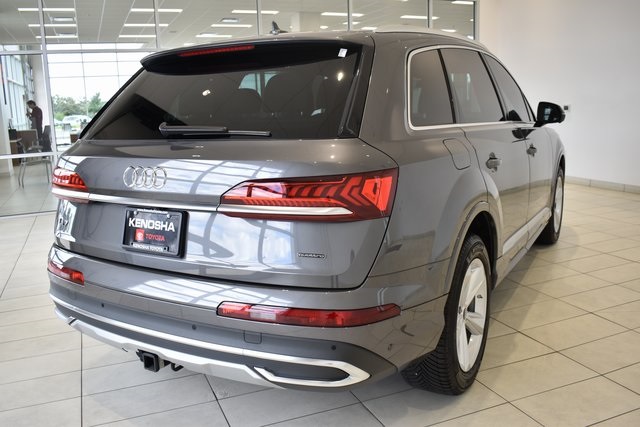 2022 Audi Q7 45 Premium Plus photo 10