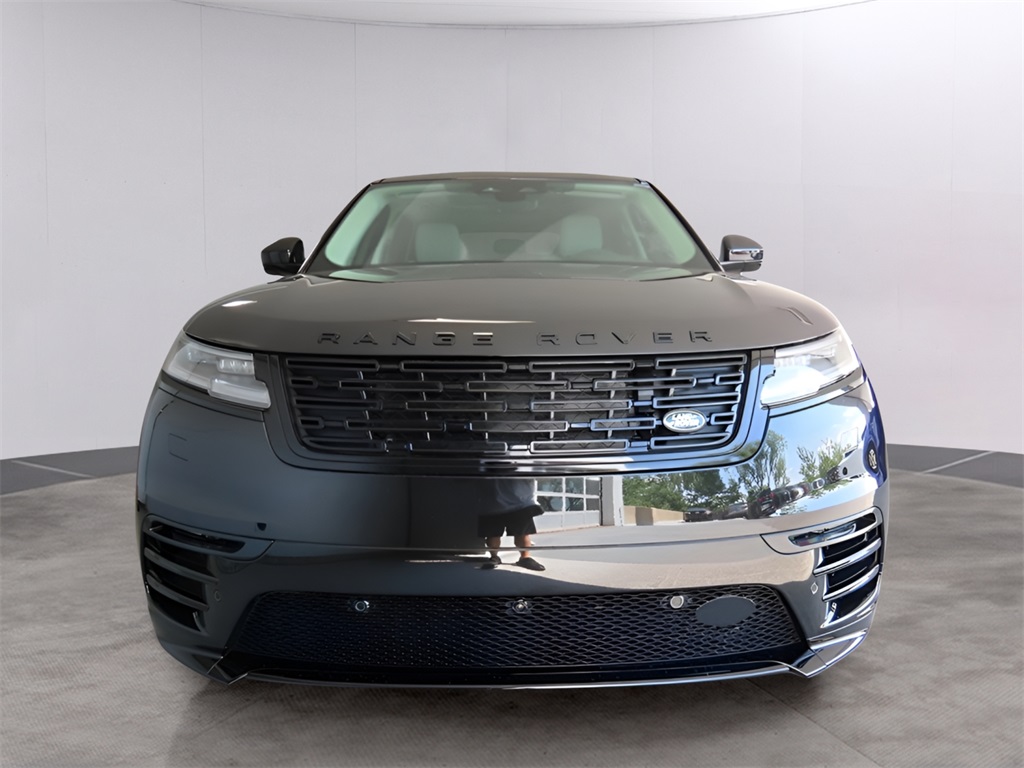 2025 Land Rover Range Rover Velar SE photo 2