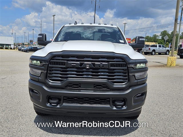 2025 Ram 3500 Tradesman photo 2