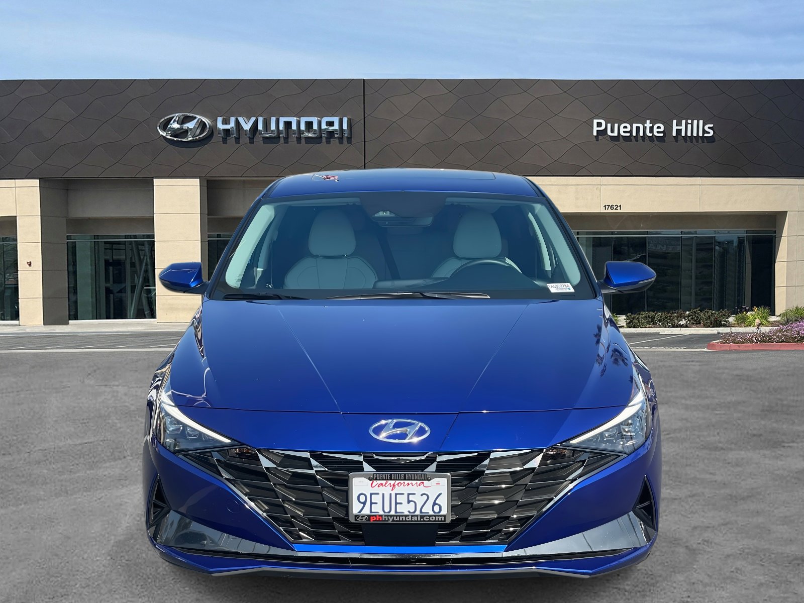 2023 Hyundai Elantra Limited photo 2