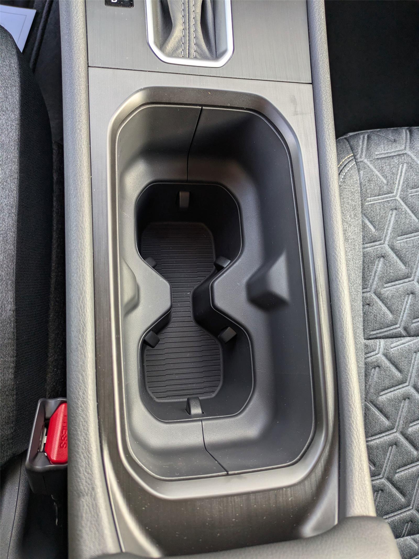 2026 Nissan Kicks SV photo 19