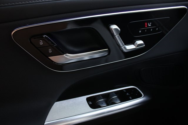 2025 Mercedes Benz GLC 350e 4MATIC photo 18