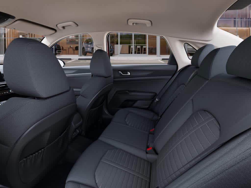 2025 Kia K5 LXS photo 17