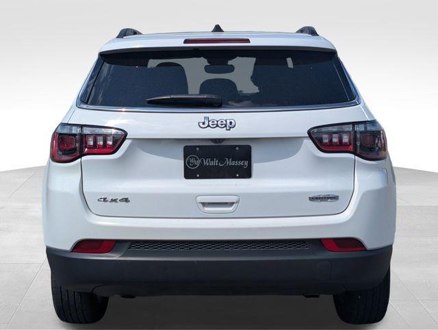 2024 Jeep Compass Latitude photo 4